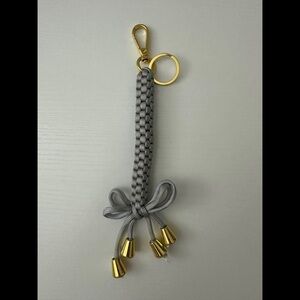 Elegant Gray and Gold Keychain Accessory